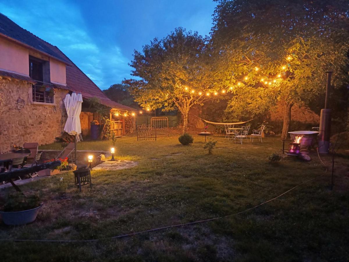 L'Escale Du Banquet Bed & Breakfast Mhere Exterior photo