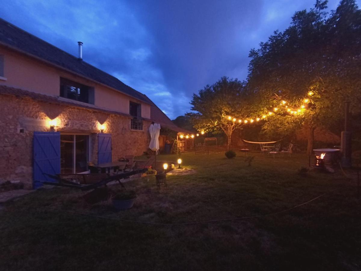 L'Escale Du Banquet Bed & Breakfast Mhere Exterior photo